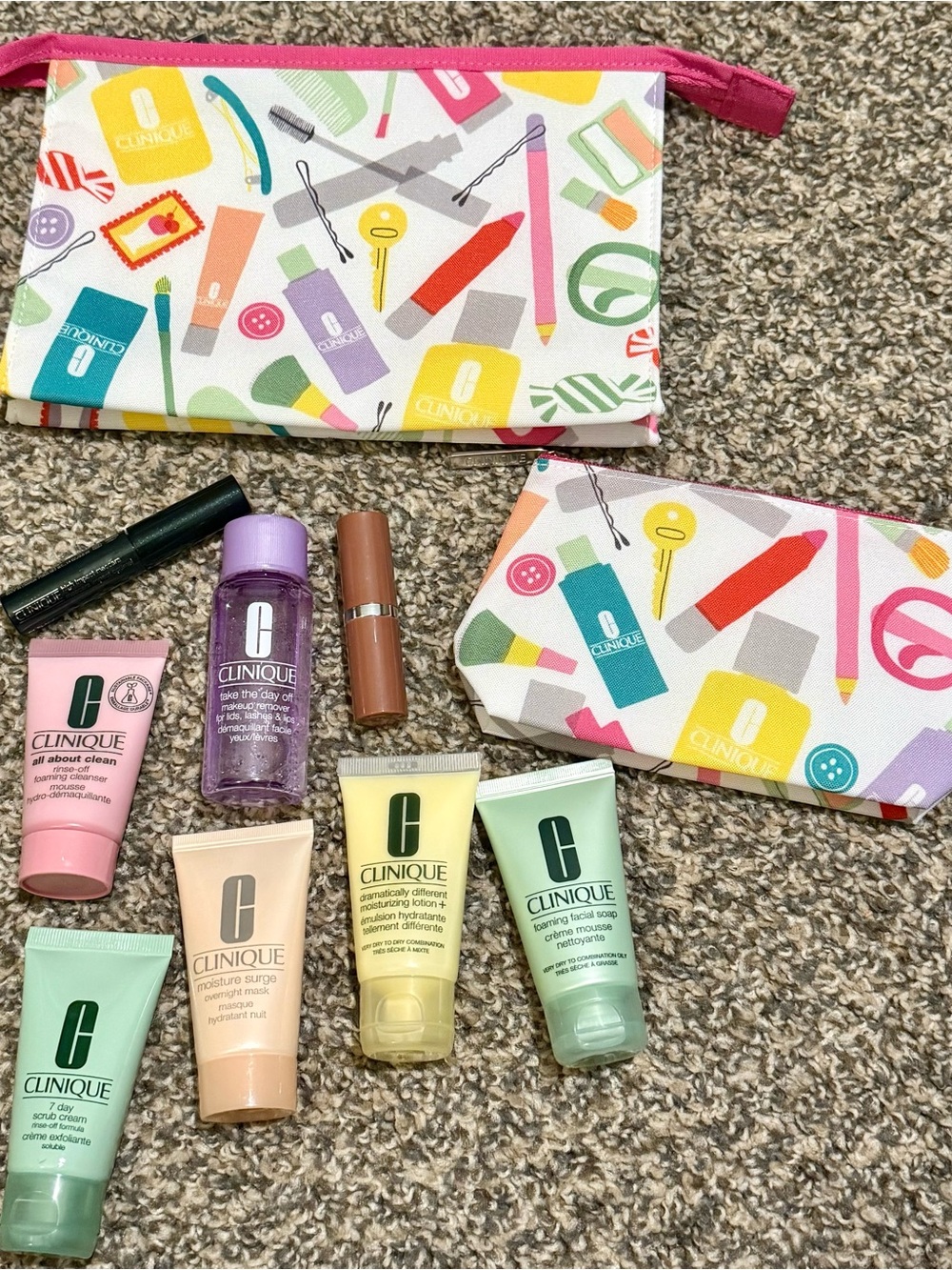 Clinique Colorful Printed Travel Pouches with Mini Skincare Set